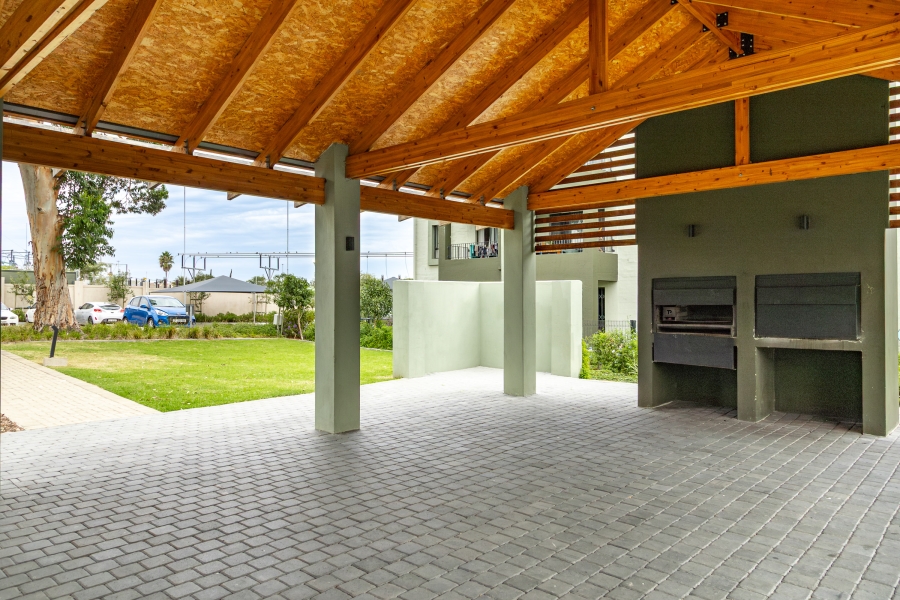 1 Bedroom Property for Sale in Jakarandas Western Cape